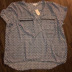 Size 1 Maurices cross, drape front shirt/blouse